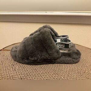 UGG Slippers Fluffy Grey Women's Size 7 Slip On